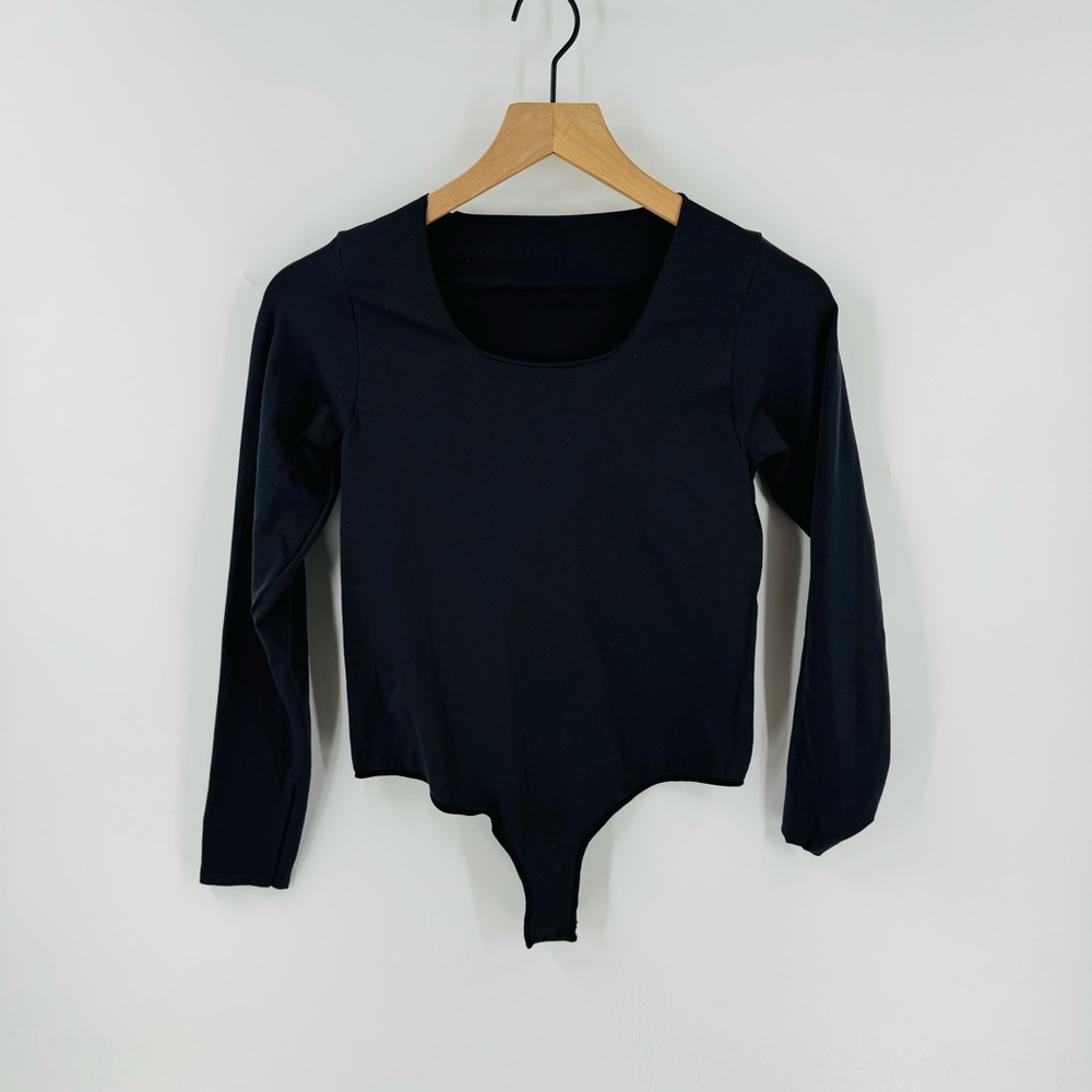 SKIMS Black Long Sleeve Bodysuit Thong Shapewear Layering Flattering Size 2X-3X